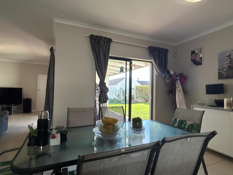 3 Bedroom Property for Sale in Sunningdale Western Cape